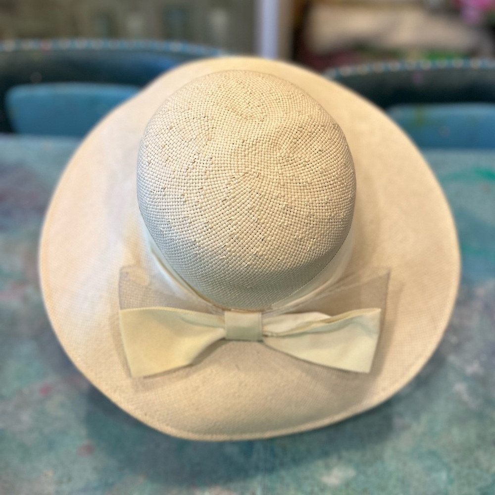 Vintage Straw Wide Rimmed Hat - Picture 5 of 11